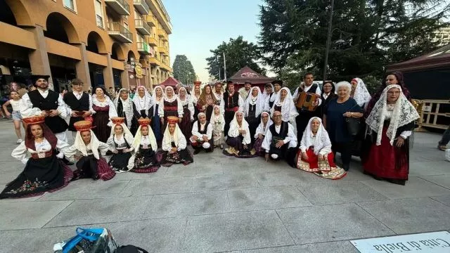 In foto il gruppo della festa 