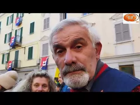 immagine di anteprima del video: @Ivrea: terzultima domenica di Carnevale, prima alzata degli...