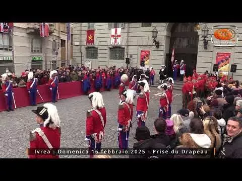 immagine di anteprima del video: Storico Carnevale di Ivrea - Prise du Drapeau