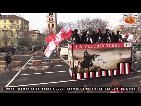 immagine di anteprima del video: Ivrea (TO) Storico Carnevale di Ivrea, Sfilata Carri da Getto.