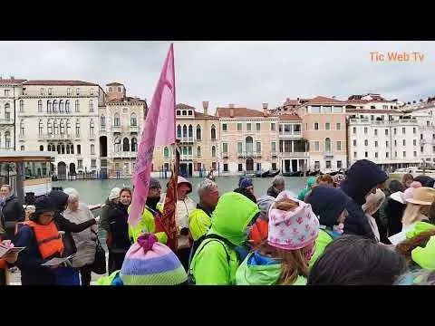 immagine di anteprima del video: Venezia: XIV corteo acqueo votivo alla Madonna della Salute