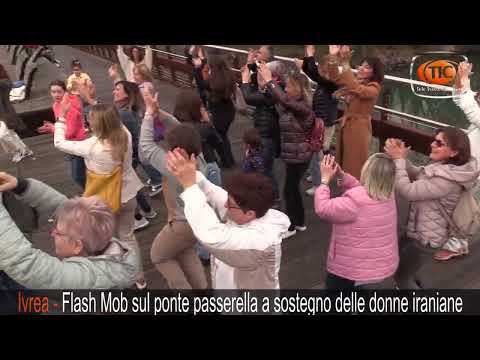 immagine di anteprima del video: IVREA: Flash Mob sul ponte Passerella