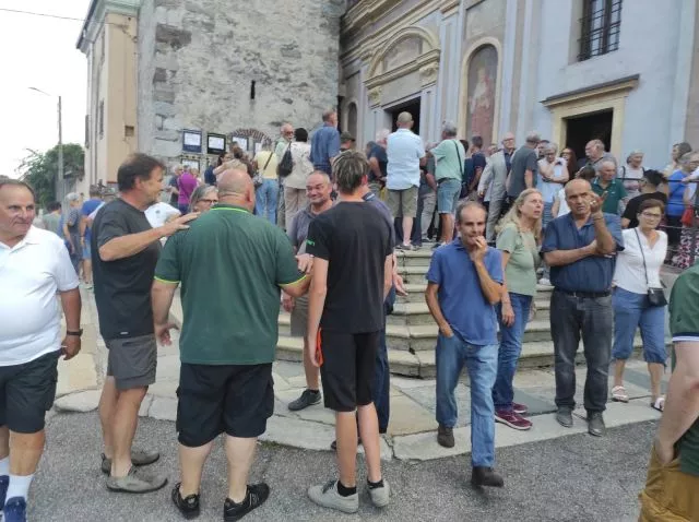 Montalto Dora, Funerali di Adriano Roffino